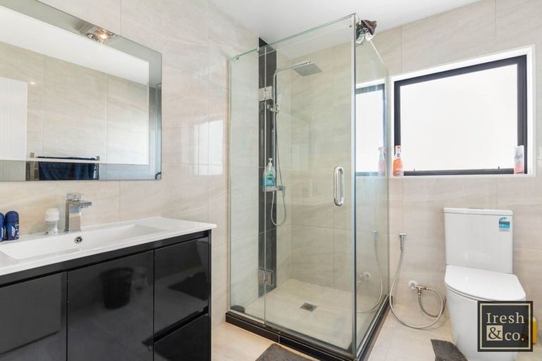 Photo of property in 12 Kohuora Lane, Papatoetoe, Auckland, 2025