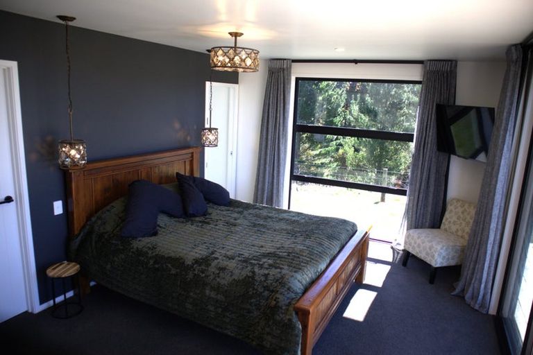 Photo of property in 1640 Mangorei Road, Mangorei, New Plymouth, 4371