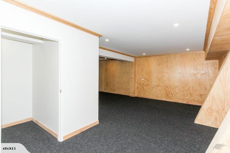 Photo of property in 77 Pendarves Street, New Plymouth, 4310