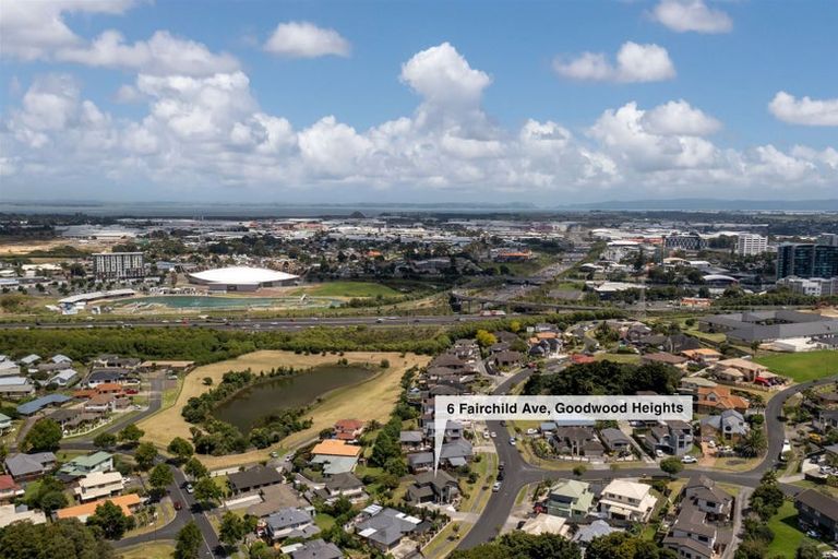 Photo of property in 6 Fairchild Avenue, Goodwood Heights, Auckland, 2105