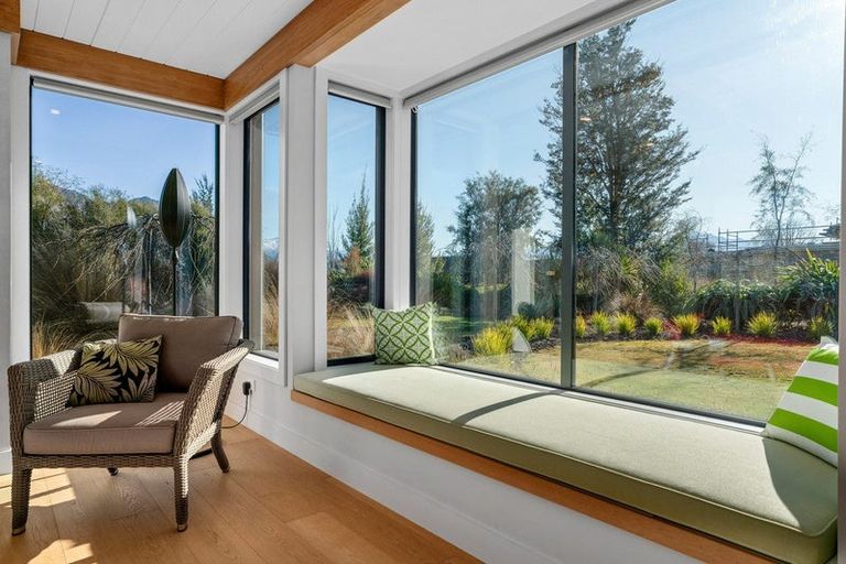 Photo of property in 168a Beacon Point Road, Wanaka, 9305