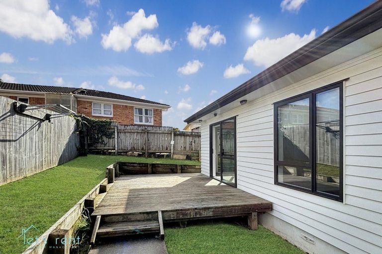 Photo of property in 3 Capella Place, Manurewa, Auckland, 2102