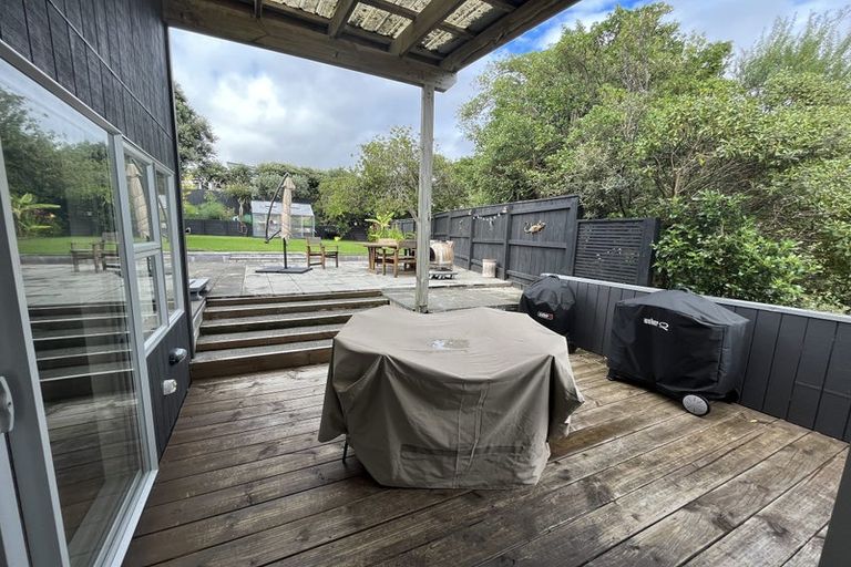 Photo of property in 8 Sunset Terrace, Waikanae Beach, Waikanae, 5036