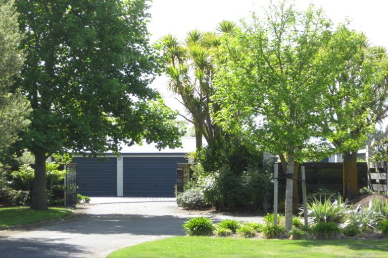Photo of property in 10 Bush Street, Rangiora, 7400