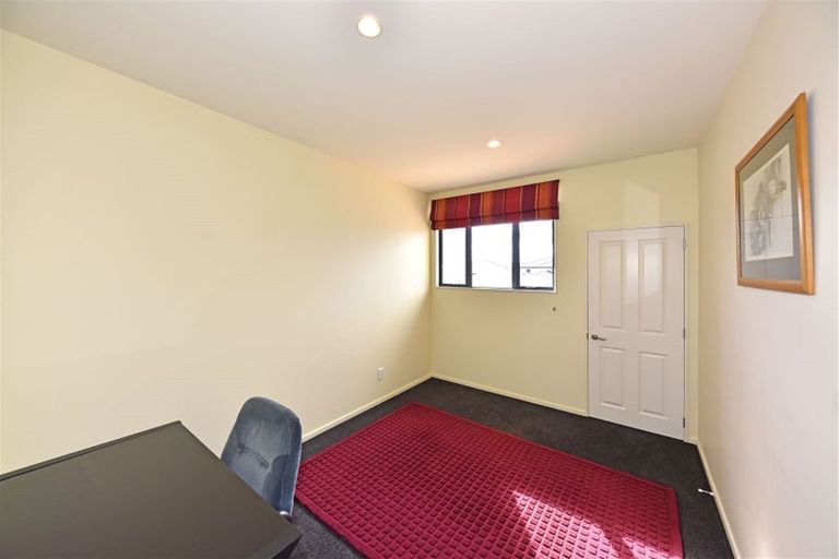 Photo of property in 8 Janal Place, Northwood, Christchurch, 8051