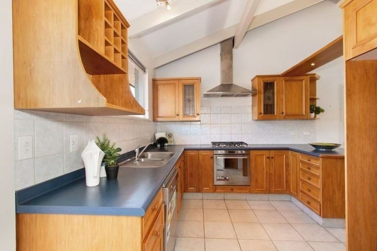 Photo of property in 22 Sarabande Avenue, Redwood, Christchurch, 8051