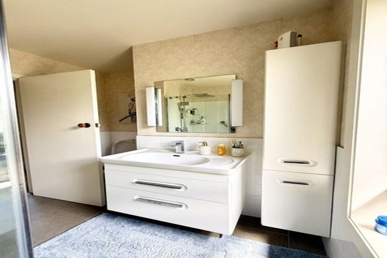 Photo of property in 4 Arran Crescent, Woolston, Christchurch, 8062