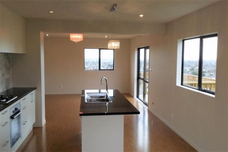 Photo of property in 23 Kirikiri Drive, Papakura, 2110