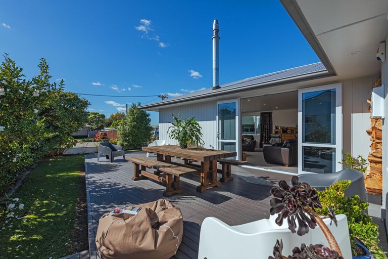 Photo of property in 3 Firth Place, Awapuni, Palmerston North, 4412