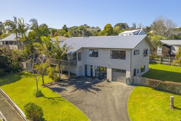 Photo of property in 32 Gerontius Lane, Snells Beach, 0920