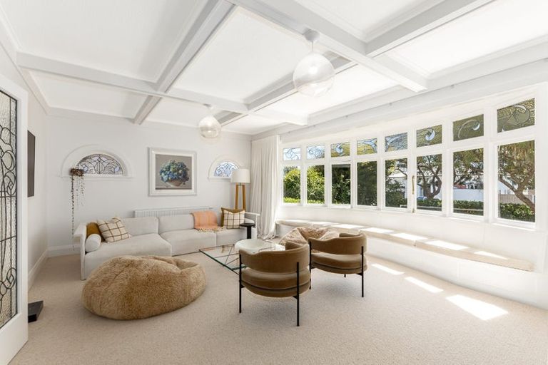 Photo of property in 103 Muritai Road, Eastbourne, Lower Hutt, 5013