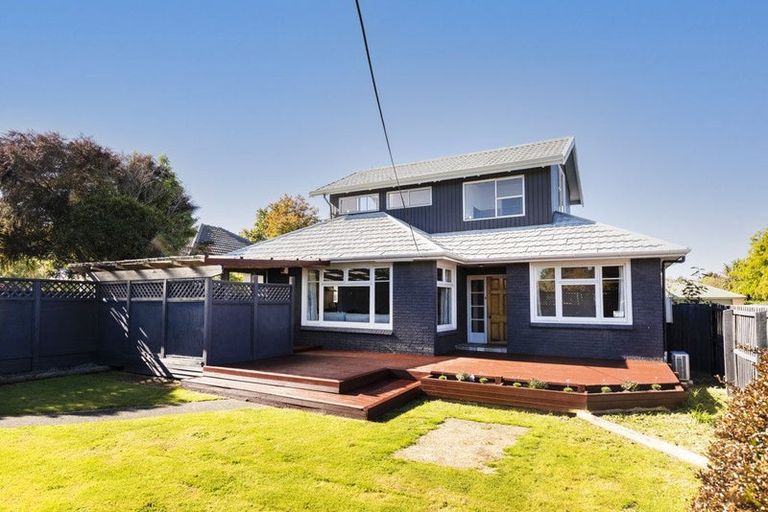 Photo of property in 240 Westminster Street, Mairehau, Christchurch, 8013