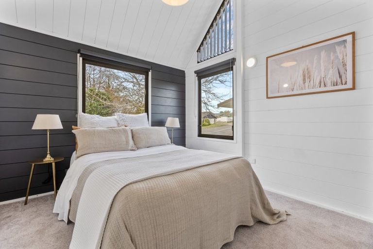 Photo of property in 71 Heta Road, Highlands Park, New Plymouth, 4312