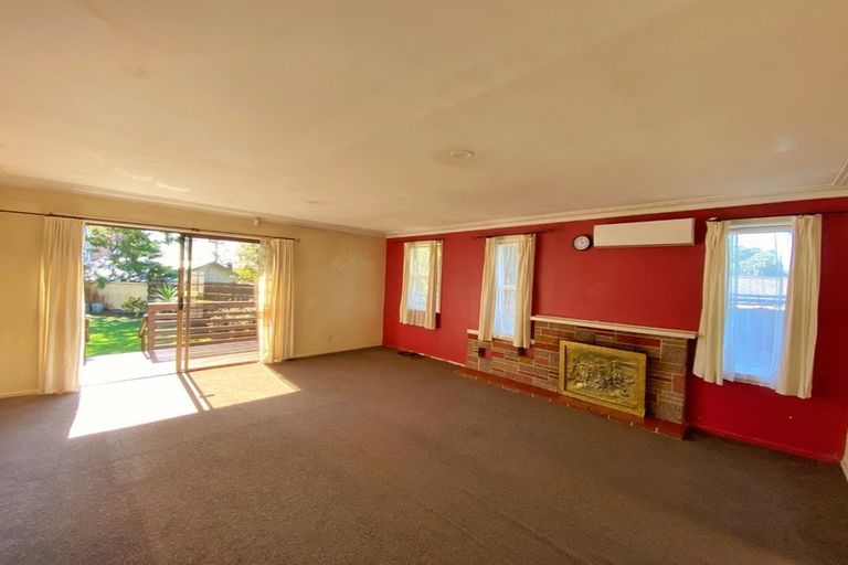Photo of property in 54 Astley Avenue, New Lynn, Auckland, 0600