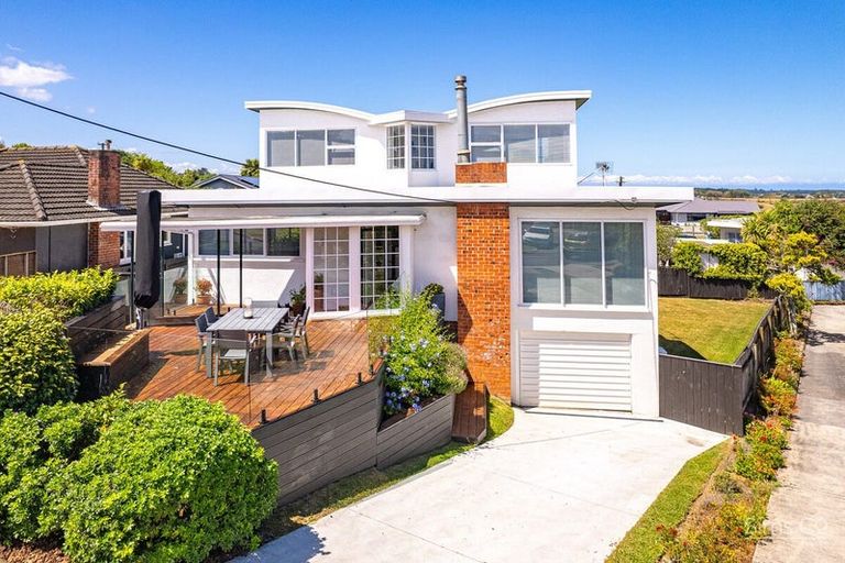 Photo of property in 7 Tower Crescent, Durie Hill, Whanganui, 4500