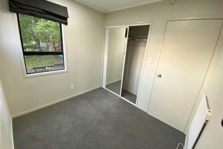 Photo of property in 24 West Harbour Drive, West Harbour, Auckland, 0618