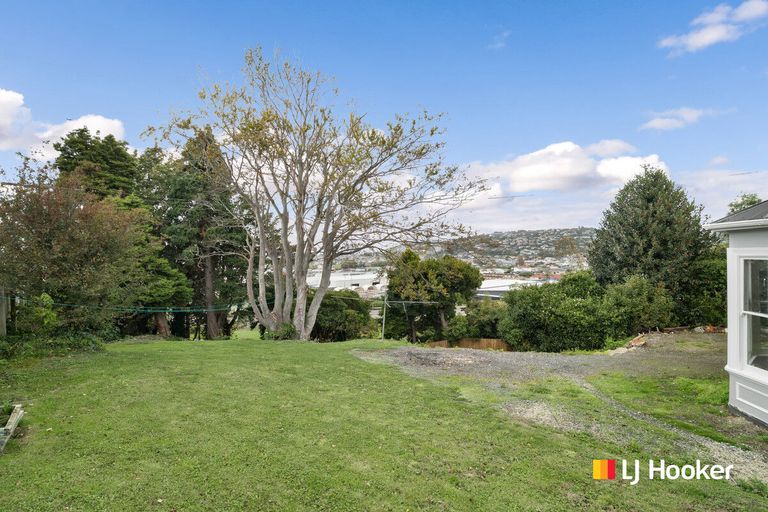 Photo of property in 76 South Road, The Glen, Dunedin, 9011