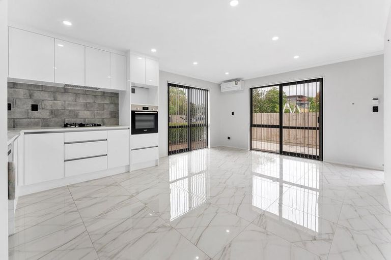 Photo of property in 149b Bucklands Beach Road, Bucklands Beach, Auckland, 2012