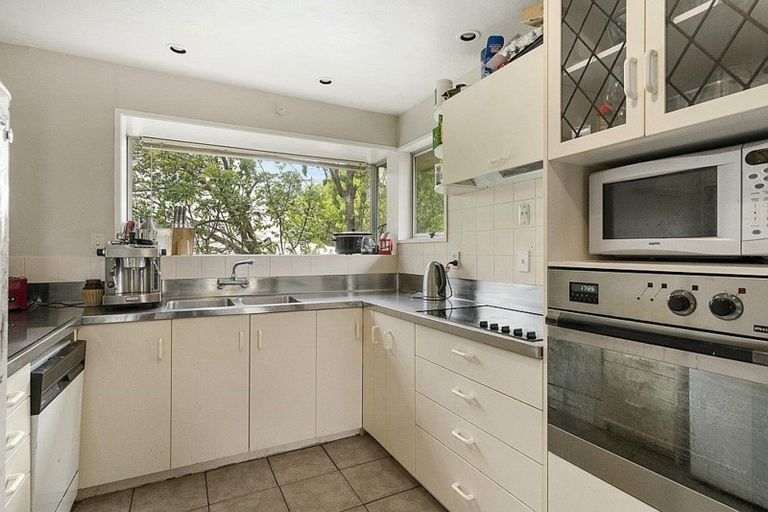 Photo of property in 40 Highland Place, Avonhead, Christchurch, 8042