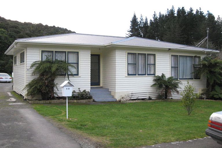 Photo of property in 50 Lees Grove, Wainuiomata, Lower Hutt, 5014