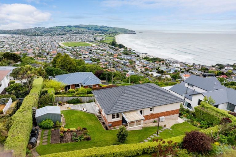 Photo of property in 108 Ravenswood Road, Saint Clair, Dunedin, 9012