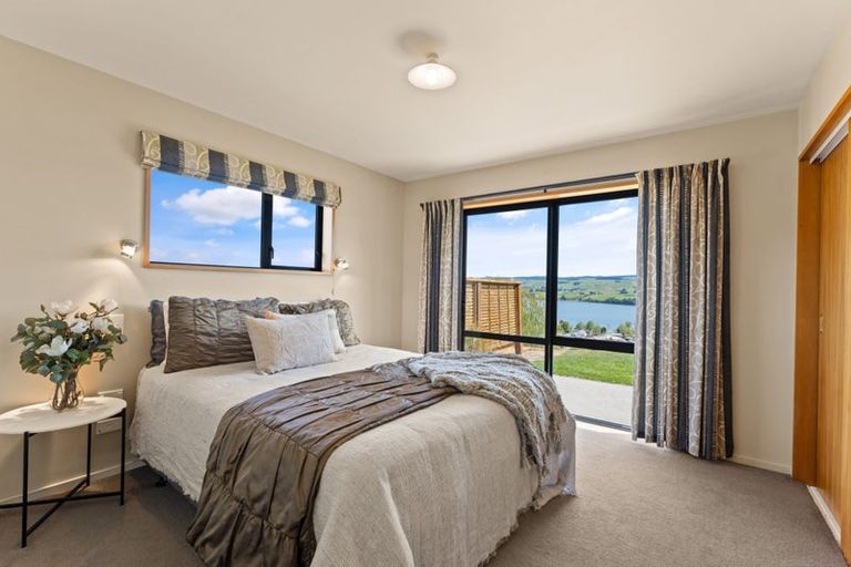 Photo of property in 14 Kingsgate Lane, Waihola, Milton, 9073