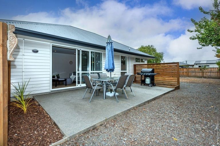 Photo of property in 10 Bideford Place, Dallington, Christchurch, 8061