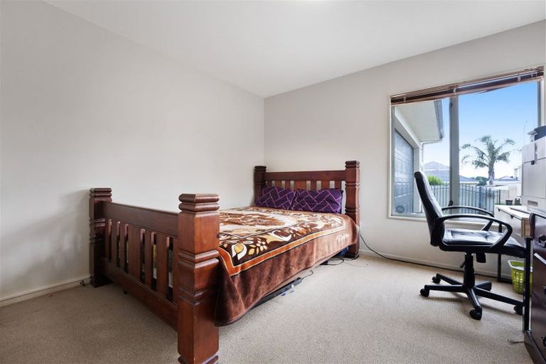 Photo of property in 51 Keywella Drive, Conifer Grove, Takanini, 2112