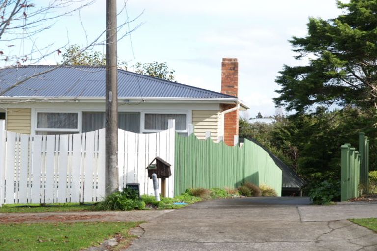 Photo of property in 11b Sandspit Road, Cockle Bay, Auckland, 2014