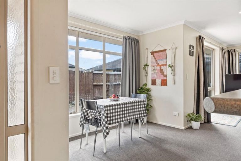 Photo of property in 221 Old Farm Road, Hamilton East, Hamilton, 3216