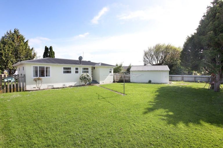 Photo of property in 14 Freyberg Street, Feilding, 4702