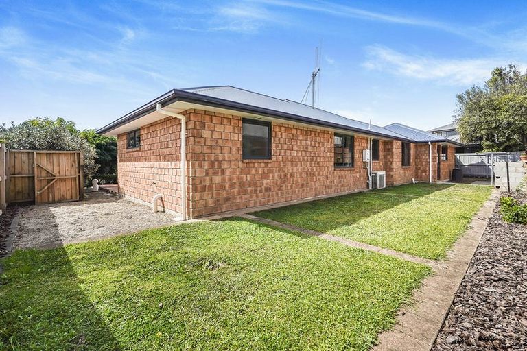 Photo of property in 18 Everton Place, Grandview Heights, Hamilton, 3200