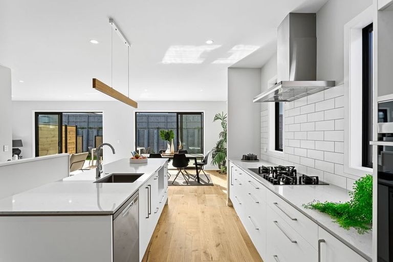 Photo of property in 7 Roundel Crescent, Whenuapai, Auckland, 0618