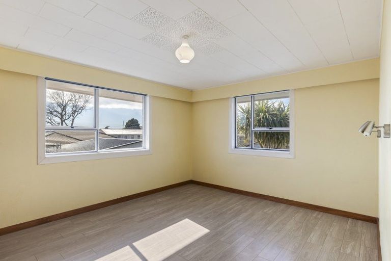 Photo of property in 164a Tukapa Street, Westown, New Plymouth, 4310