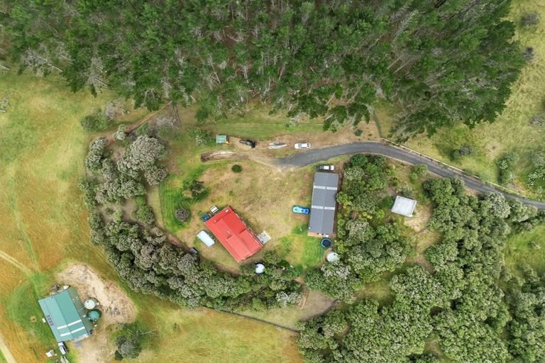 Photo of property in 708 Wilson Road, South Head, Helensville, 0874