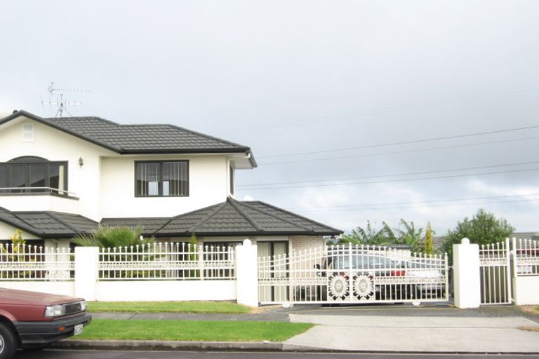 Photo of property in 2 Lamia Place, The Gardens, Auckland, 2105