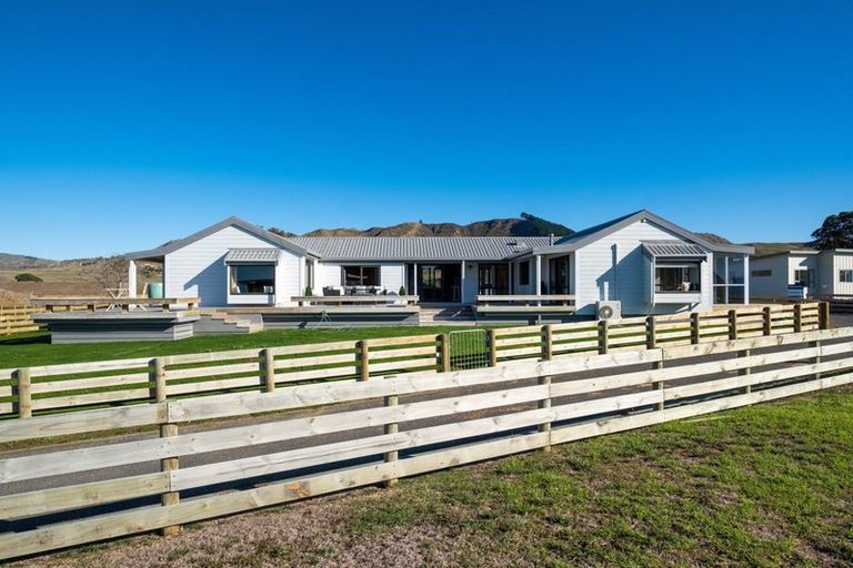 Photo of property in 49 Harper Road, Waimarama, 4294