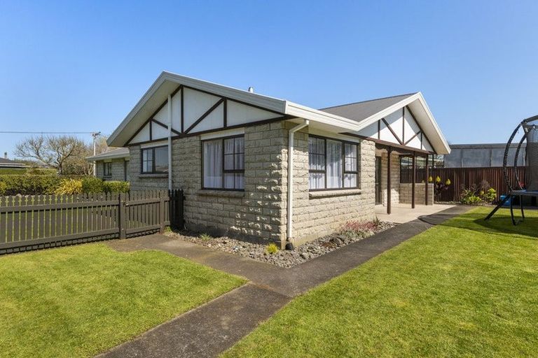 Photo of property in 17 Atkinson Street, Normanby, Hawera, 4614
