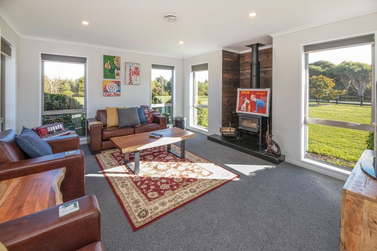 Photo of property in 7 Macdonalds Lane, Waikuku, Rangiora, 7473