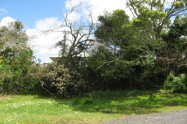 Photo of property in 1 Anzac Valley Road, Waitakere, Auckland, 0816