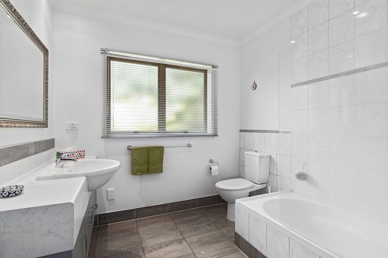 Photo of property in 20a Alison Street, Hamilton Lake, Hamilton, 3204