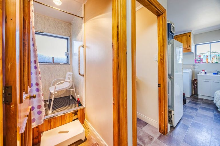 Photo of property in 9 Samara Place, Clendon Park, Auckland, 2103