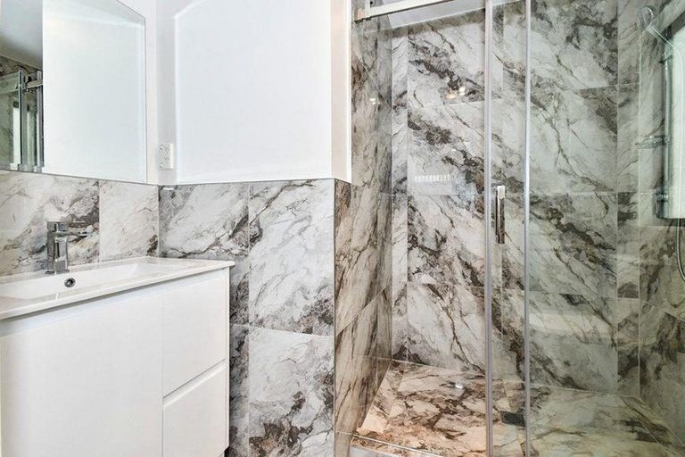 Photo of property in 1c Ainsdale Place, Manurewa, Auckland, 2102