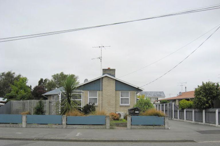 Photo of property in 137 Mcmurdo Street, Tinwald, Ashburton, 7700