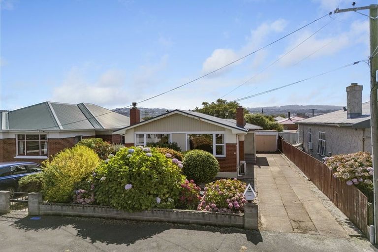 Photo of property in 18 Larkworthy Street, Saint Kilda, Dunedin, 9012