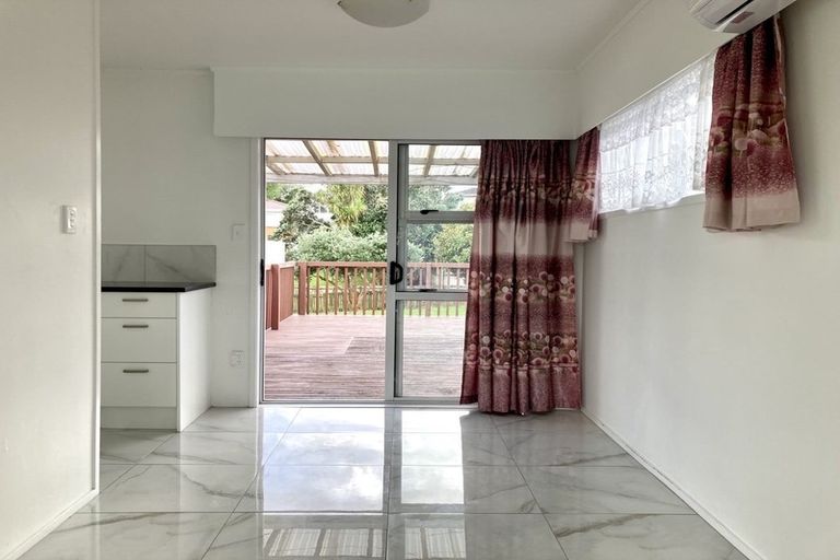 Photo of property in 17 Camrose Place, Glenfield, Auckland, 0629