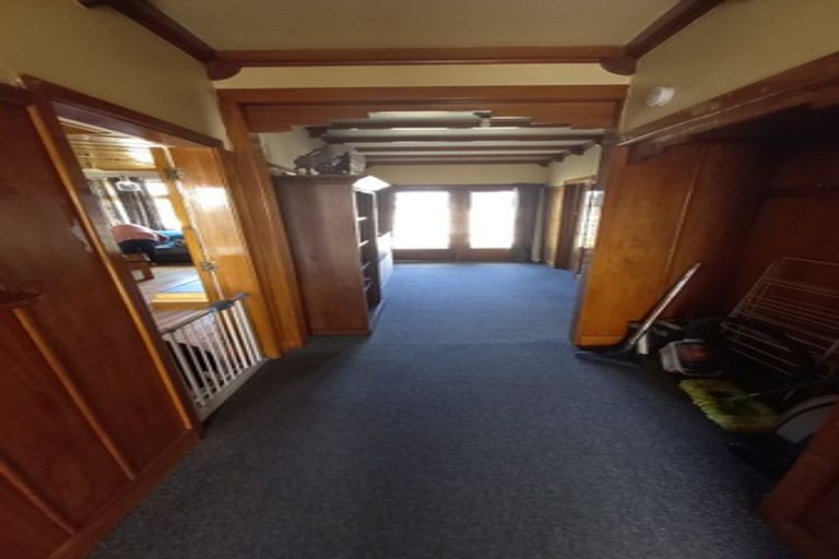 Photo of property in 19 Main Road, Tuatapere, 9620