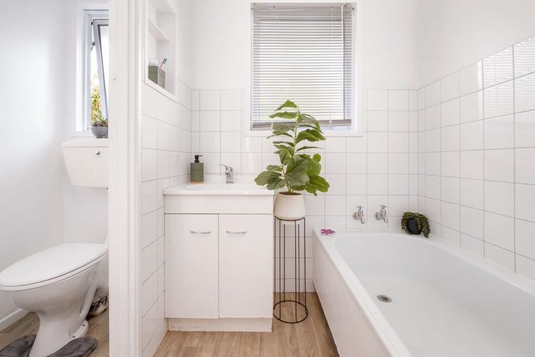 Photo of property in 1/53 Bassett Street, Burwood, Christchurch, 8083