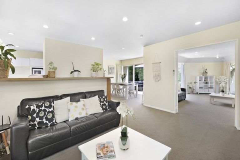 Photo of property in 5 Holderness Place, Ilam, Christchurch, 8041