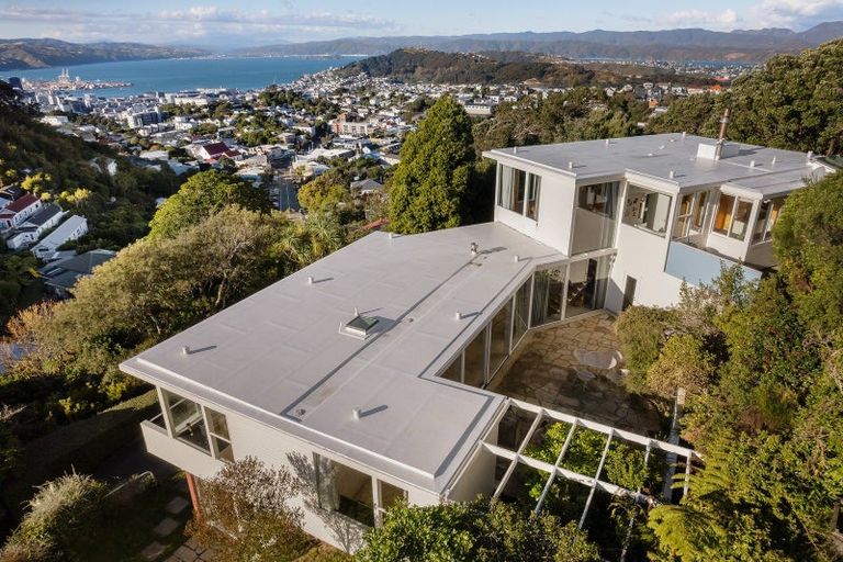 Photo of property in 79a Todman Street, Brooklyn, Wellington, 6021